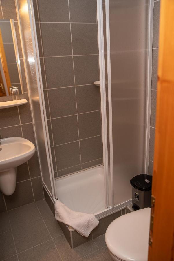 Apartment mit Dusche
